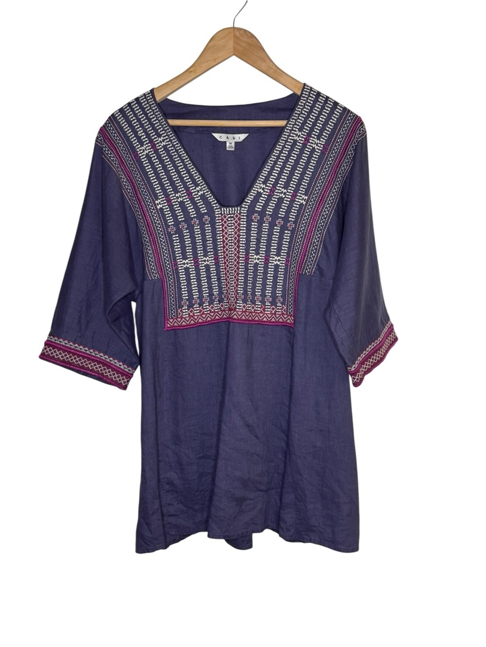 CAbi Indigo Tunic 100% Linen White Magenta Embroidery Size Medium Boho Casual